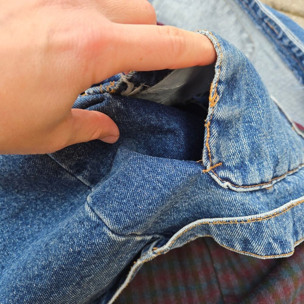 Eddie Bauer Blue Denim Jacket with Tan Accents and removable flannel lining - Picture 7 of 11